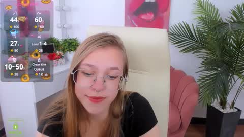 layriantavee online show from September 2025 07:11:02 AM