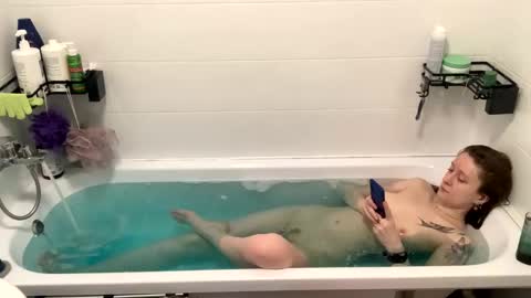 lazy_dazzy online show from October 2025 11:41:02 AM