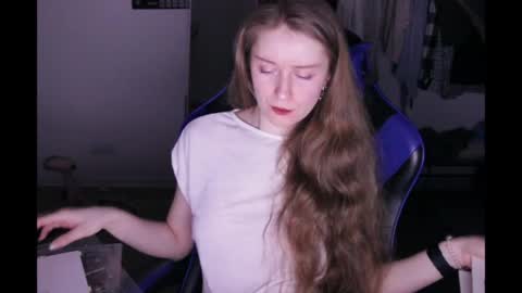 lazy_dazzy online show from March 2026 06:52:01 PM