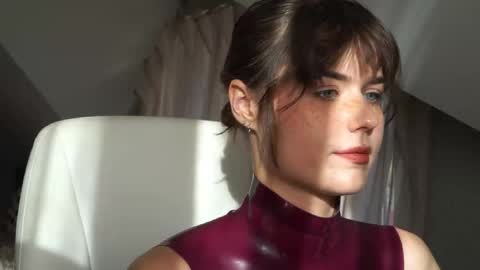 Pansy online show from October 2025 10:47:02 AM