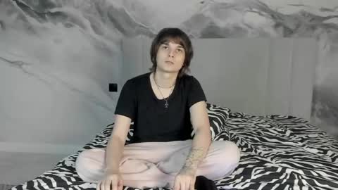 Snapshot of lazydarkknight chatting on May 2026 06:16:02 PM Alex online show from May 2026 06:16:02 PM