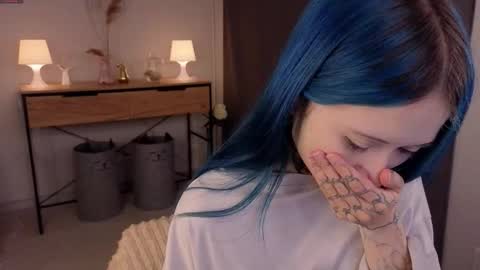 Snapshot of le_chan chatting on November 2025 10:48:02 AM felixe online show from November 2025 10:48:02 AM