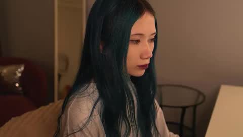 Snapshot of le_chan chatting on November 2025 10:37:01 AM felixe online show from November 2025 10:37:01 AM