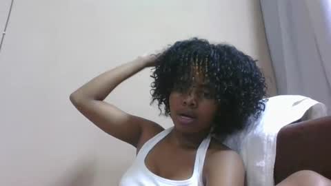 lea96546 online show from December 2025 06:15:01 PM