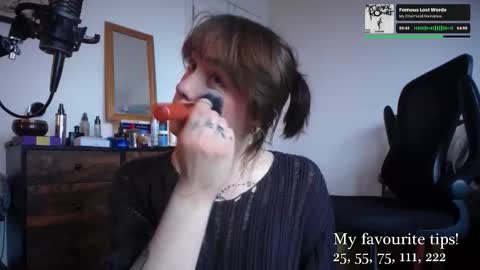 leah_lust_ online show from October 2025 01:12:01 PM