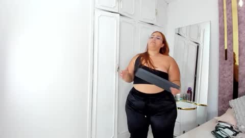 Leah  online show from March 2025 10:32:01 PM