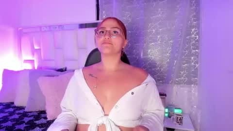 Leah  online show from April 2026 02:10:01 AM