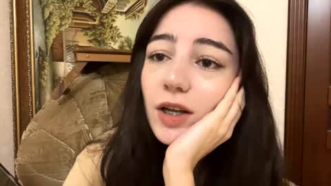 Snapshot of leahduran chatting on October 2025 02:37:02 AM Amity online show from October 2025 02:37:02 AM