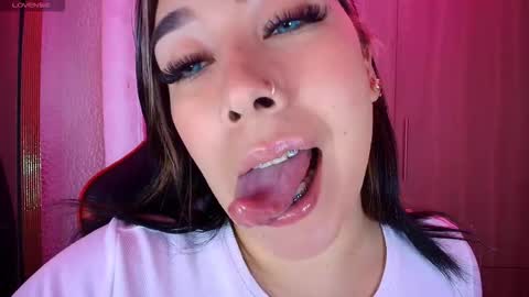 Snapshot of leahtemptation chatting on February 2026 05:37:01 AM leah online show from February 2026 05:37:01 AM