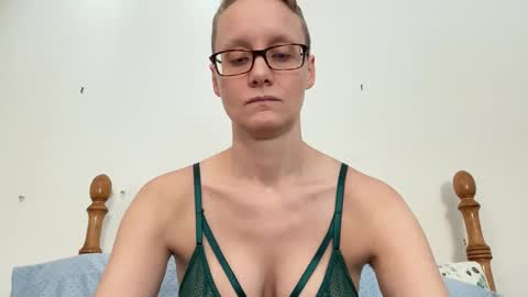 Snapshot of leahwilde chatting on February 2025 02:42:02 PM Lee online show from February 2025 02:42:02 PM