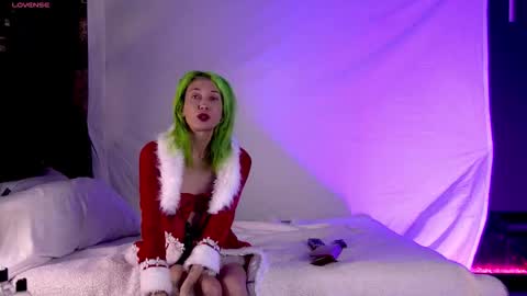 Aspen Snow online show from December 2025 11:09:01 PM