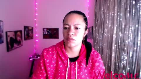 Snapshot of leandra_sex chatting on February 2025 12:14:02 PM Leandra online show from February 2025 12:14:02 PM