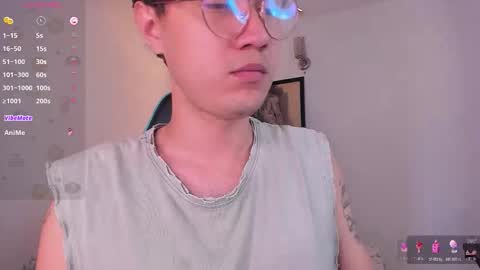 leaneseb online show from November 2025 01:33:02 PM