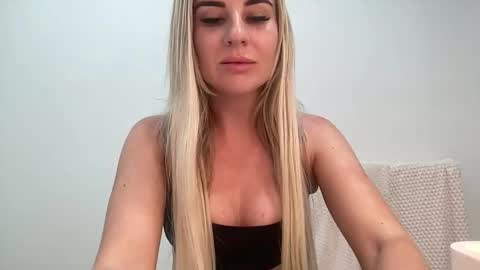 Leanna online show from January 2025 10:29:02 AM