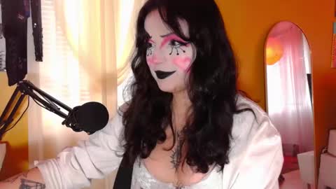 Snapshot of learaypie chatting on October 2025 07:26:01 PM Lea Ray Pie online show from October 2025 07:26:01 PM