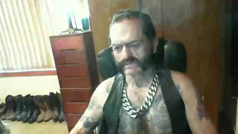 leathergreaser online show from December 2024 10:43:01 PM