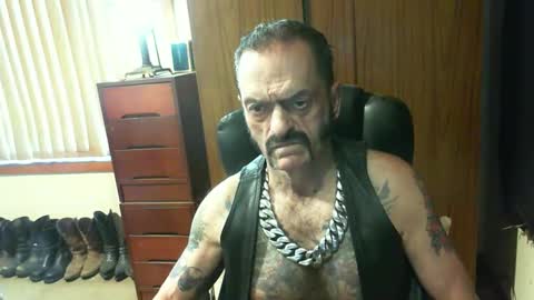 leathergreaser online show from December 2024 08:50:02 PM