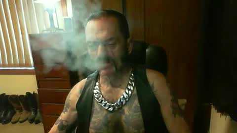 leathergreaser online show from December 2024 07:44:01 PM