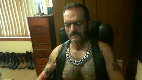 leathergreaser online show from January 2025 10:24:02 PM