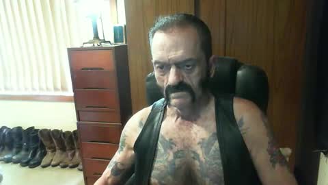 leathergreaser online show from January 2025 04:52:02 AM