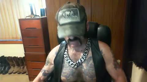 leathergreaser online show from January 2025 07:13:02 PM