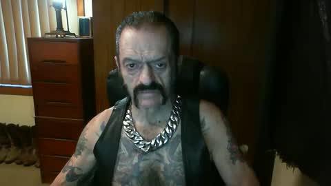 leathergreaser online show from January 2025 07:26:01 PM