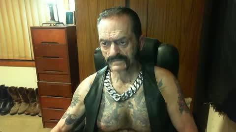 leathergreaser online show from January 2025 06:06:01 PM