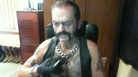 leathergreaser online show from January 2025 02:19:02 AM