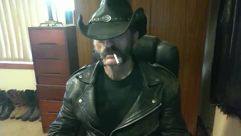 leathergreaser online show from September 2025 12:00:02 AM