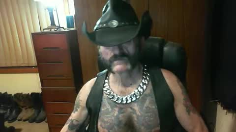 leathergreaser online show from September 2025 12:17:02 PM
