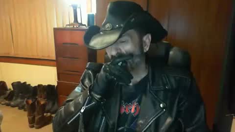 leathergreaser online show from April 2026 07:42:02 PM