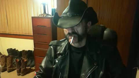 leathergreaser online show from May 2026 06:01:01 PM