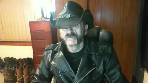 leathergreaser online show from May 2026 02:11:01 PM