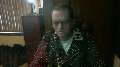 leathergreaser online show from June 2026 10:02:01 PM