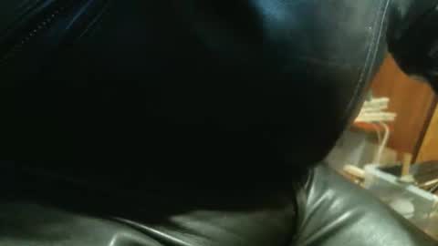 Leathermotocross online show from November 2025 03:44:01 PM