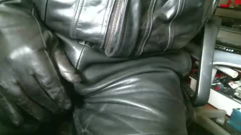 Leathermotocross online show from May 2026 02:24:02 PM