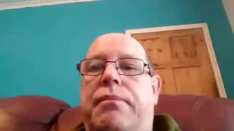 Snapshot of leatherpants68 chatting on November 2025 09:21:02 AM leatherpants68 online show from November 2025 09:21:02 AM