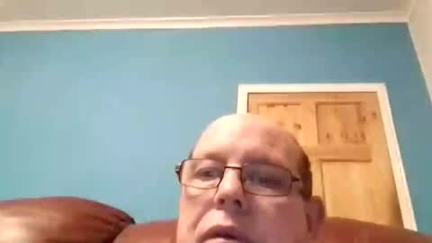 Snapshot of leatherpants68 chatting on November 2025 05:57:01 PM leatherpants68 online show from November 2025 05:57:01 PM