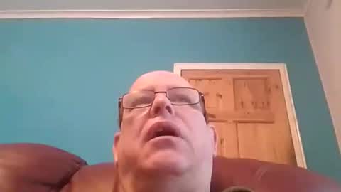 Snapshot of leatherpants68 chatting on November 2025 08:42:01 AM leatherpants68 online show from November 2025 08:42:01 AM