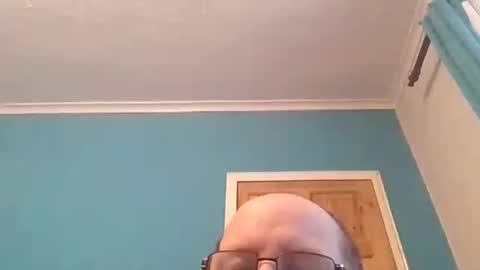 Snapshot of leatherpants68 chatting on November 2025 08:38:01 AM leatherpants68 online show from November 2025 08:38:01 AM