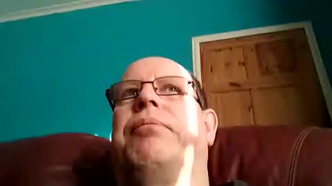 Snapshot of leatherpants68 chatting on December 2025 12:47:02 PM leatherpants68 online show from December 2025 12:47:02 PM