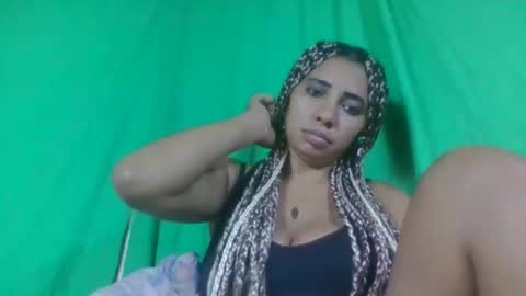 leatiana online show from February 2026 06:50:01 PM