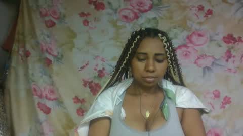 leatiana online show from April 2026 06:33:02 AM