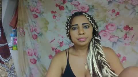 leatiana online show from May 2026 08:36:01 PM
