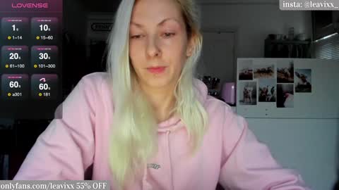 Snapshot of leavixx chatting on December 2024 03:12:02 PM LeaVixx online show from December 2024 03:12:02 PM