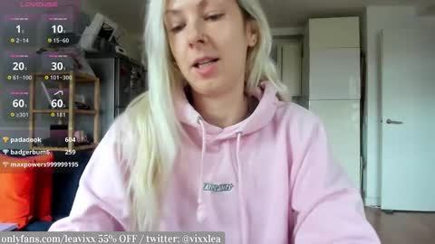 Snapshot of leavixx chatting on October 2025 10:16:02 AM LeaVixx online show from October 2025 10:16:02 AM