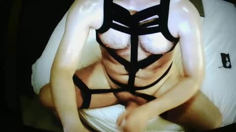 Snapshot of lechiffre1205 chatting on December 2024 11:06:02 PM Michel online show from December 2024 11:06:02 PM