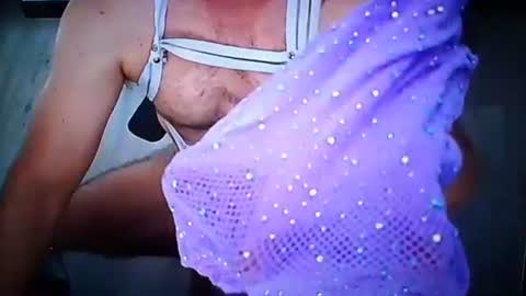 Snapshot of lechiffre1205 chatting on November 2025 07:41:02 AM Michel online show from November 2025 07:41:02 AM