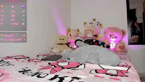 Ashley online show from February 2025 03:49:02 PM