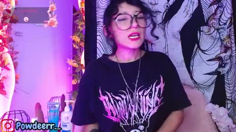 Snapshot of lee_powder chatting on March 2026 02:13:01 AM lee_powder online show from March 2026 02:13:01 AM